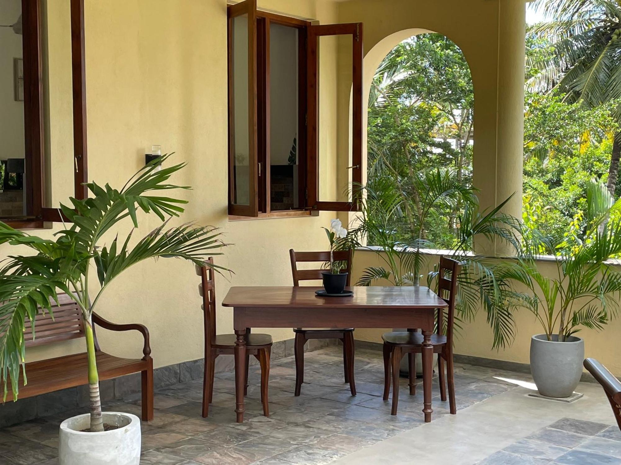 Khomba Lodge Tangalle Exteriör bild